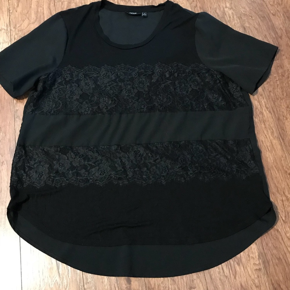 👰🏻WEDDING SALE💍 Apt 9 Black Lace Tee Size XL